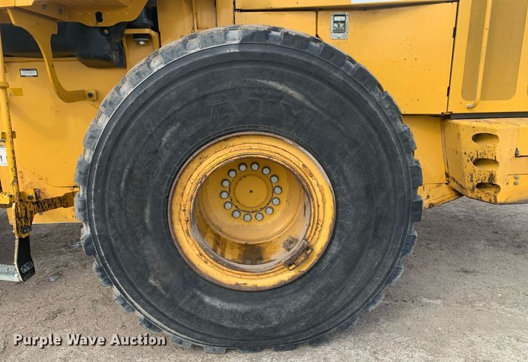image for item DM7748 2015 John Deere 744K II wheel loader