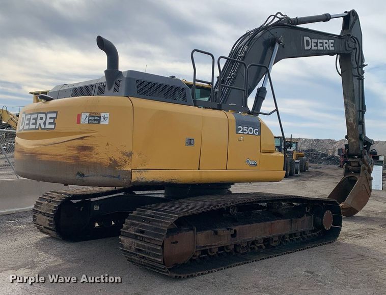 image for item DM7749 2018 John Deere 250G LC excavator