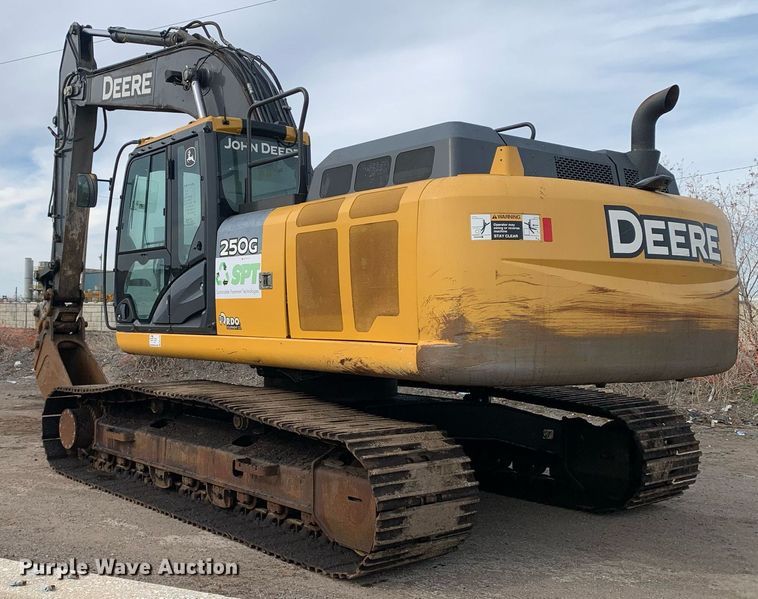 image for item DM7749 2018 John Deere 250G LC excavator