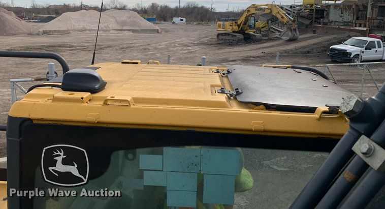 image for item DM7749 2018 John Deere 250G LC excavator