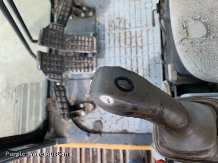 image for item DM7749 2018 John Deere 250G LC excavator