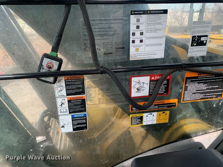 image for item DM7749 2018 John Deere 250G LC excavator