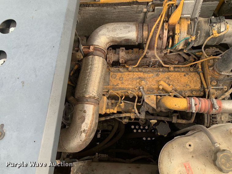 image for item DM7749 2018 John Deere 250G LC excavator