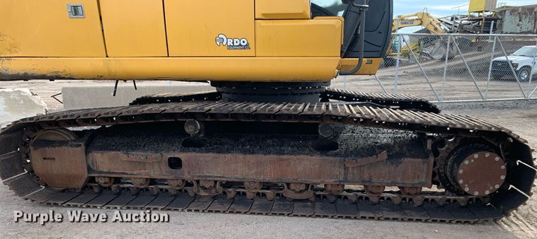 image for item DM7749 2018 John Deere 250G LC excavator