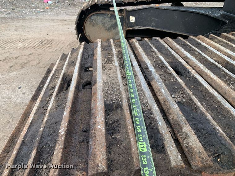 image for item DM7749 2018 John Deere 250G LC excavator