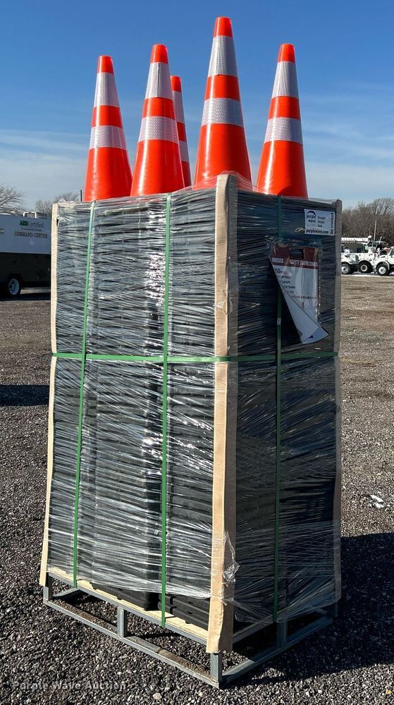 image for item DN0659 Approximately 250 traffic cones