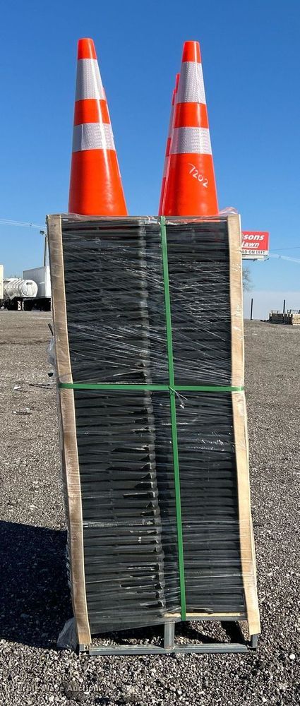 image for item DN0659 Approximately 250 traffic cones