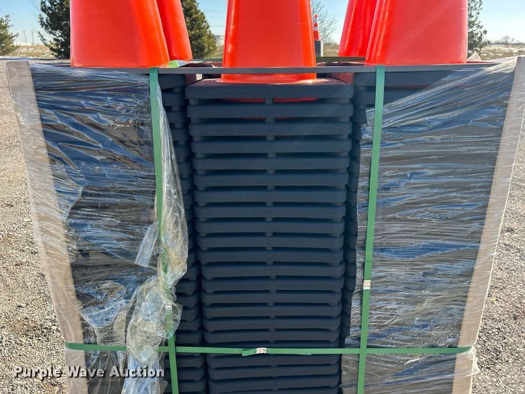 image for item DN0660 Approximately 250 traffic cones