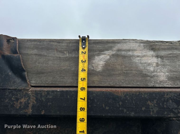 image for item DN0670 1994 International  9400 dump truck