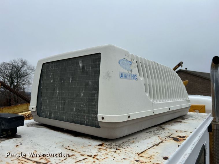 image for item DN0671 2004 Mack CX613 laydown truck