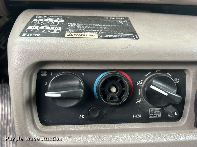 image for item DN0671 2004 Mack CX613 laydown truck