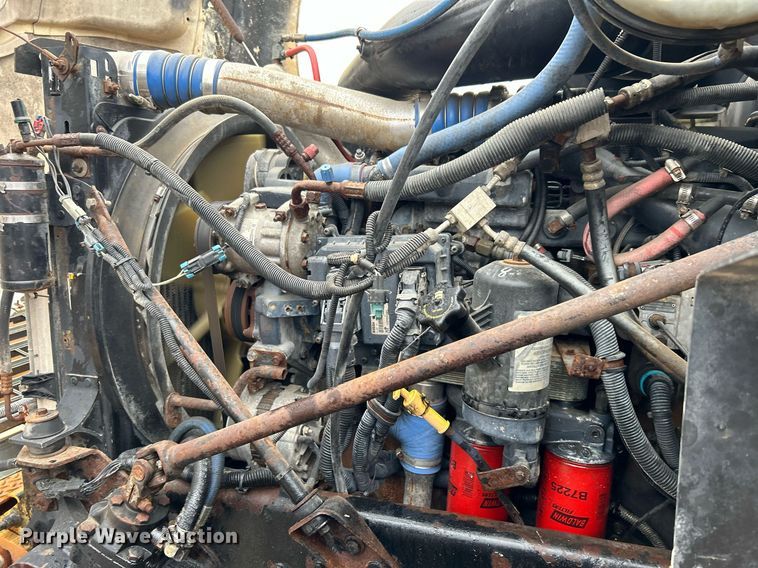 image for item DN0671 2004 Mack CX613 laydown truck