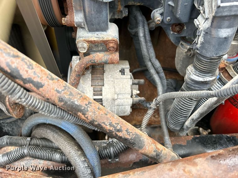 image for item DN0671 2004 Mack CX613 laydown truck