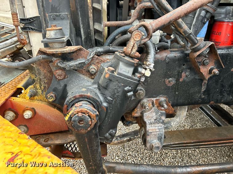 image for item DN0671 2004 Mack CX613 laydown truck