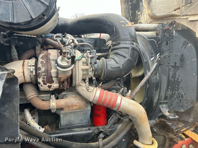 image for item DN0671 2004 Mack CX613 laydown truck