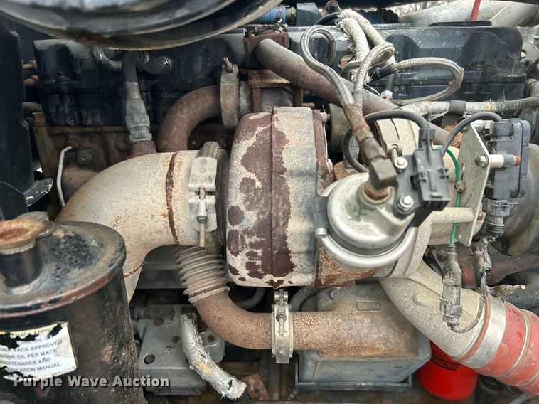 image for item DN0671 2004 Mack CX613 laydown truck