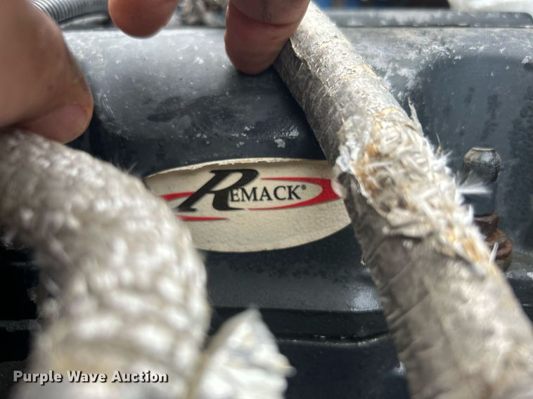 image for item DN0671 2004 Mack CX613 laydown truck