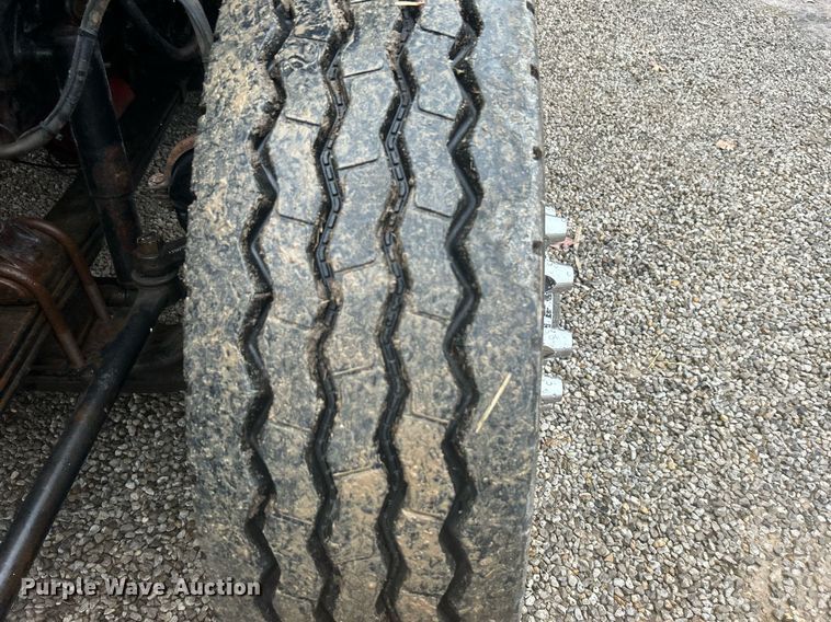 image for item DN0671 2004 Mack CX613 laydown truck