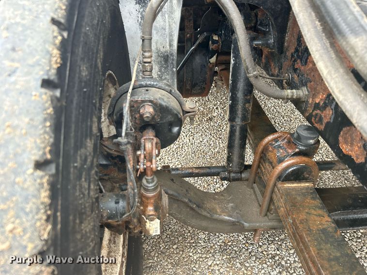 image for item DN0671 2004 Mack CX613 laydown truck