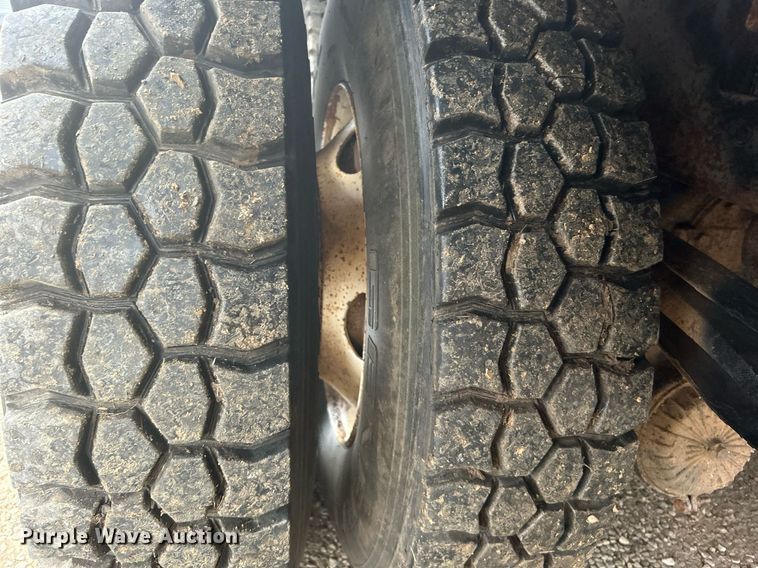 image for item DN0671 2004 Mack CX613 laydown truck