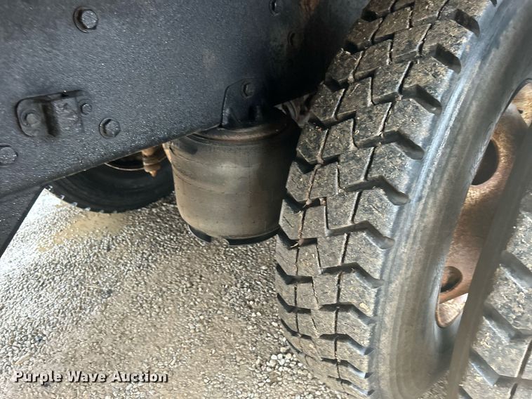 image for item DN0671 2004 Mack CX613 laydown truck