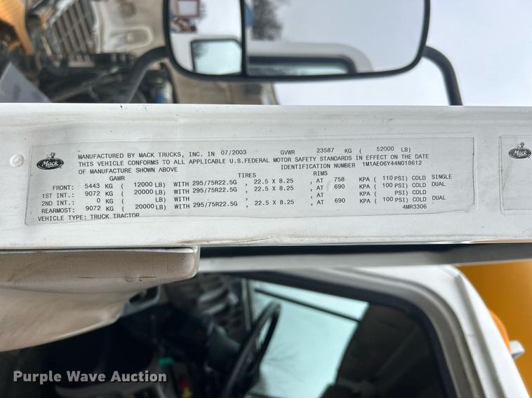 image for item DN0671 2004 Mack CX613 laydown truck