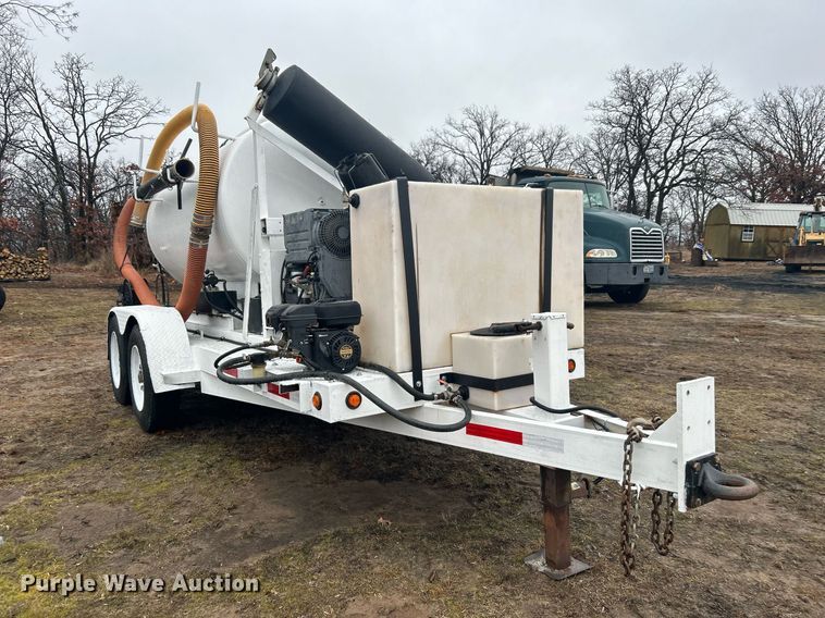 image for item DN0673 2014 Pacific Trek PV800 vacuum excavator