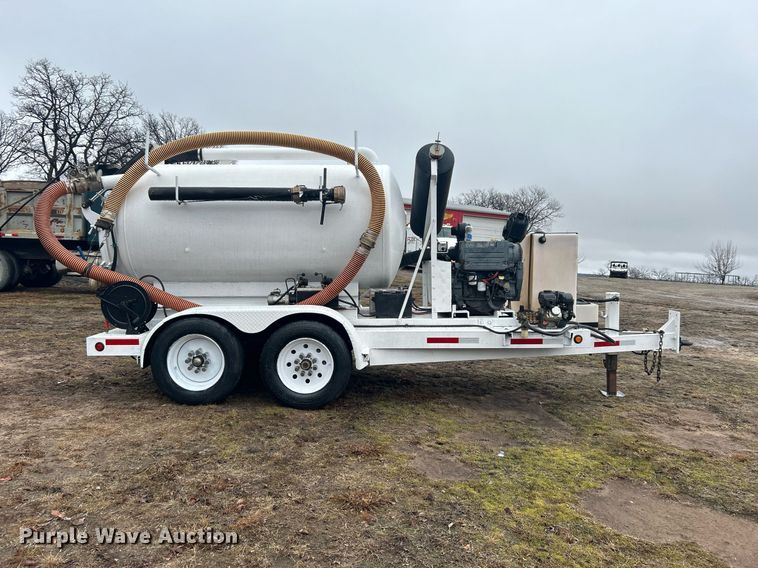 image for item DN0673 2014 Pacific Trek PV800 vacuum excavator