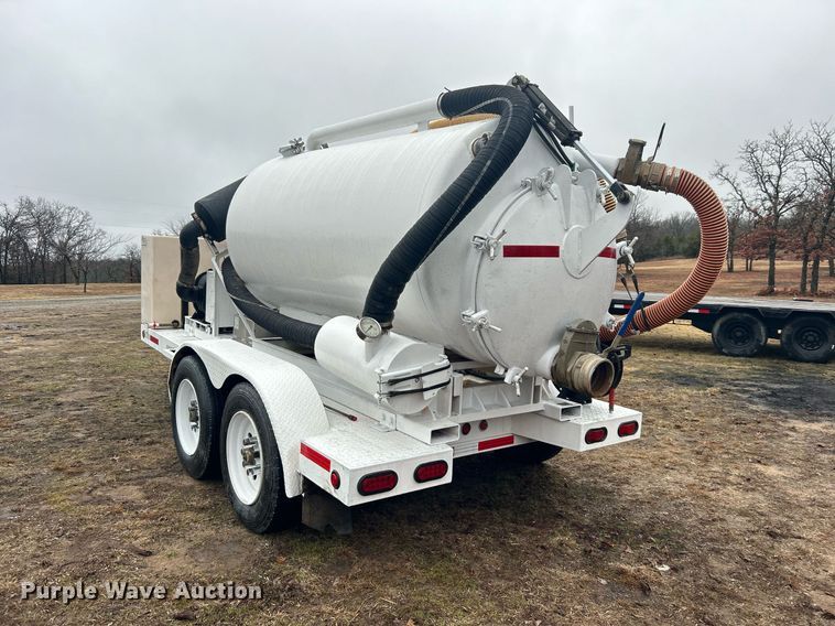 image for item DN0673 2014 Pacific Trek PV800 vacuum excavator