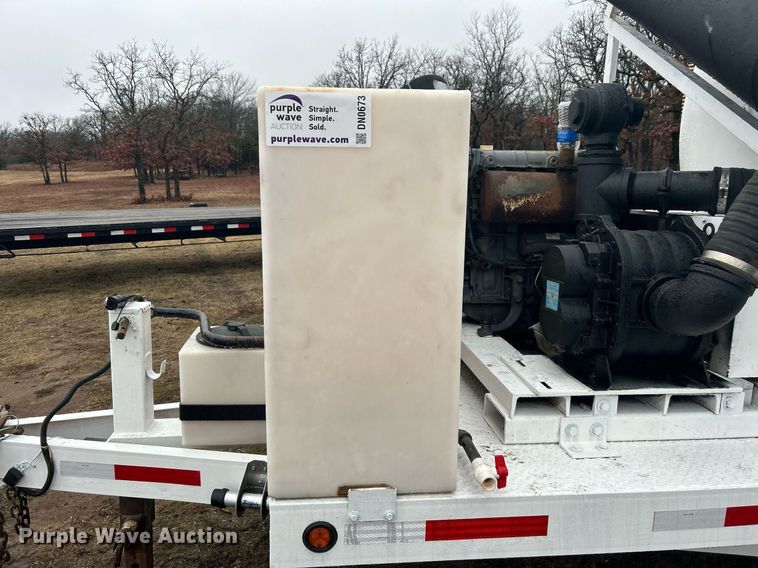 image for item DN0673 2014 Pacific Trek PV800 vacuum excavator