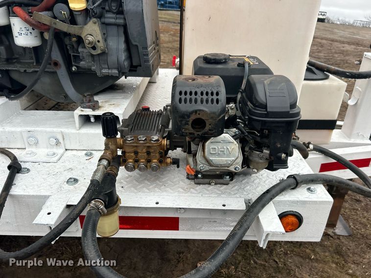 image for item DN0673 2014 Pacific Trek PV800 vacuum excavator