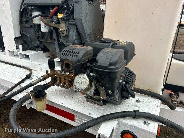 image for item DN0673 2014 Pacific Trek PV800 vacuum excavator