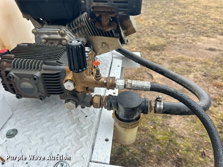 image for item DN0673 2014 Pacific Trek PV800 vacuum excavator