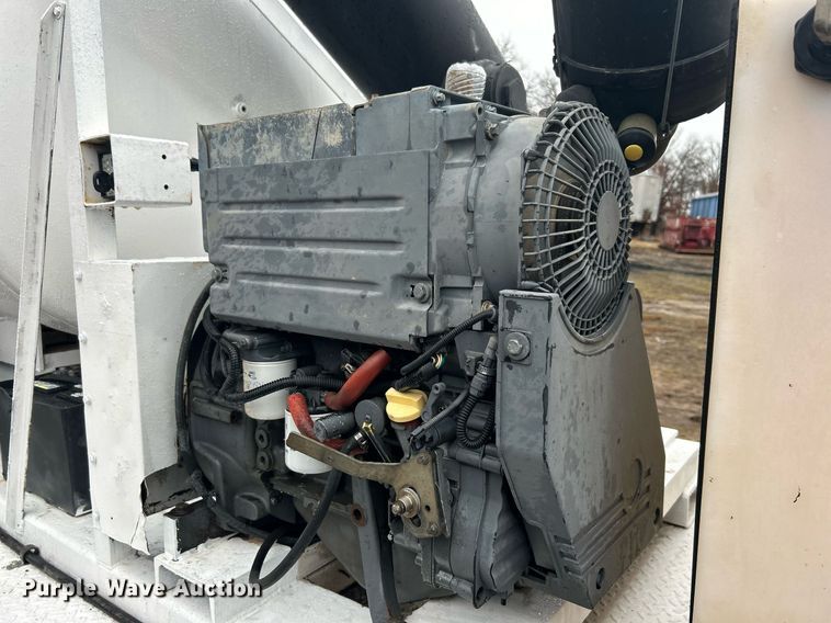 image for item DN0673 2014 Pacific Trek PV800 vacuum excavator