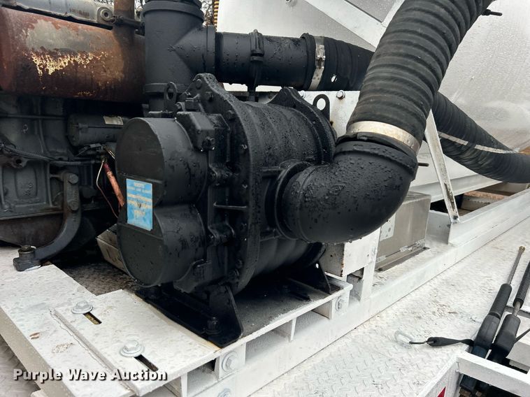 image for item DN0673 2014 Pacific Trek PV800 vacuum excavator