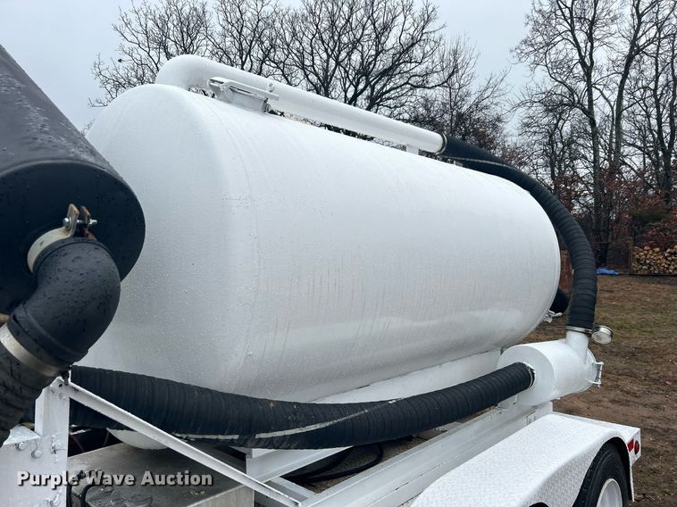 image for item DN0673 2014 Pacific Trek PV800 vacuum excavator