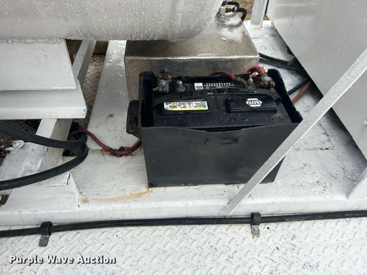 image for item DN0673 2014 Pacific Trek PV800 vacuum excavator