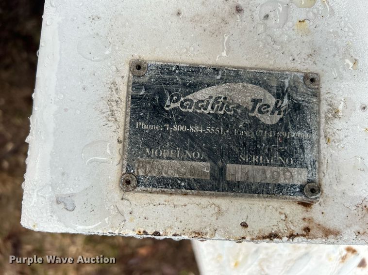 image for item DN0673 2014 Pacific Trek PV800 vacuum excavator