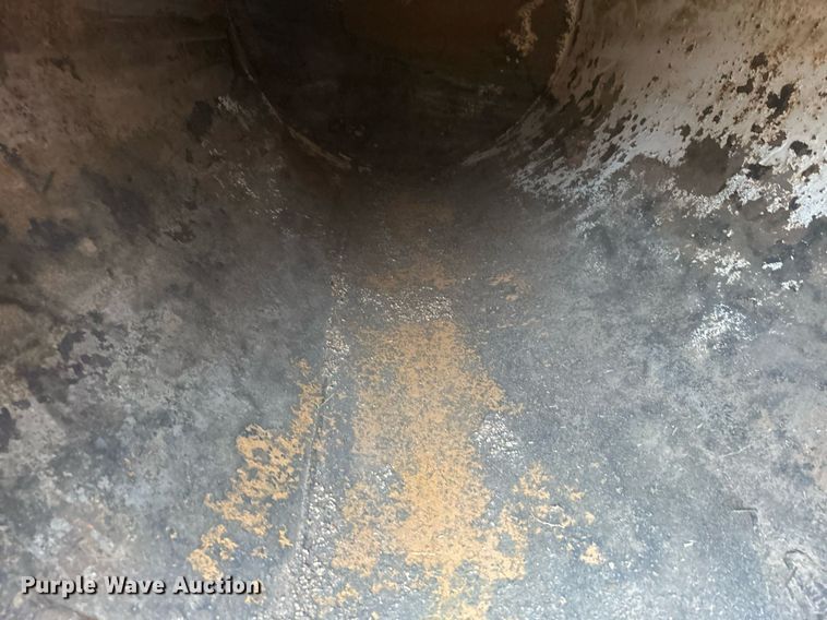 image for item DN0673 2014 Pacific Trek PV800 vacuum excavator