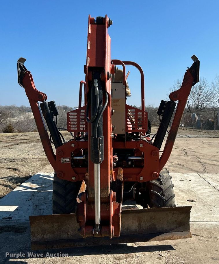 image for item DN0682 2006 Ditch Witch  RT40 trencher