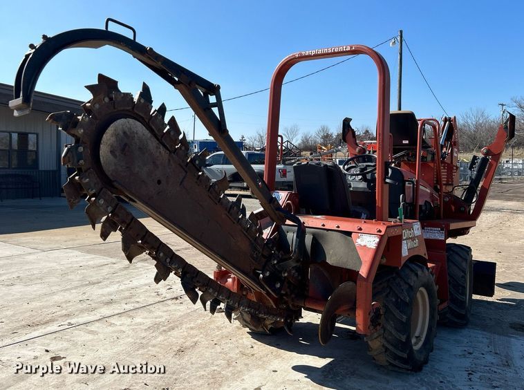 image for item DN0682 2006 Ditch Witch  RT40 trencher
