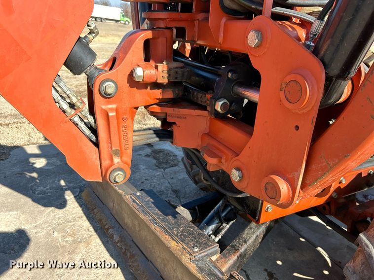 image for item DN0682 2006 Ditch Witch  RT40 trencher