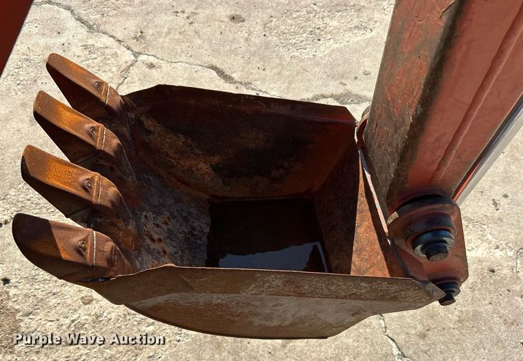 image for item DN0682 2006 Ditch Witch  RT40 trencher