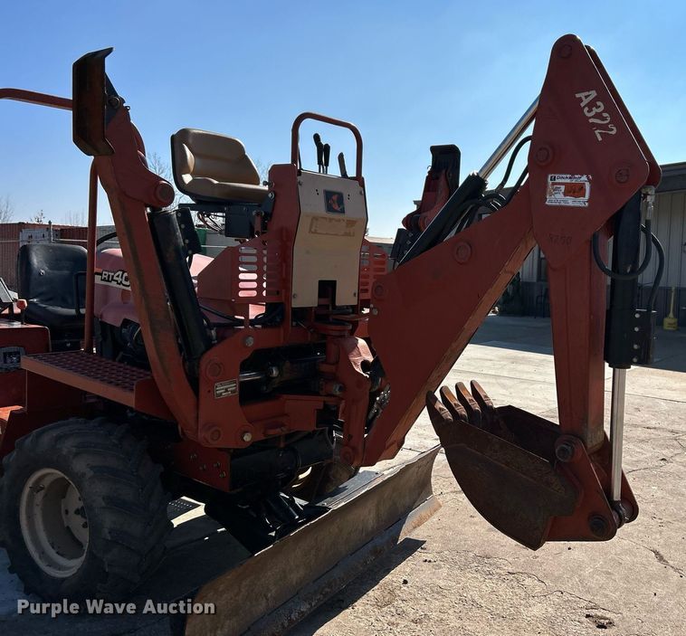 image for item DN0682 2006 Ditch Witch  RT40 trencher