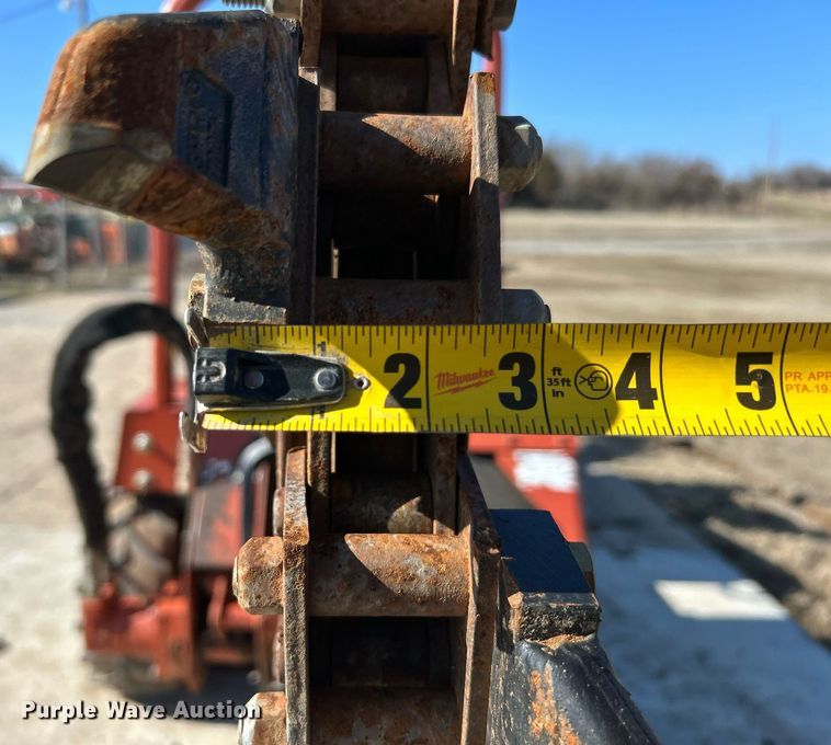 image for item DN0682 2006 Ditch Witch  RT40 trencher