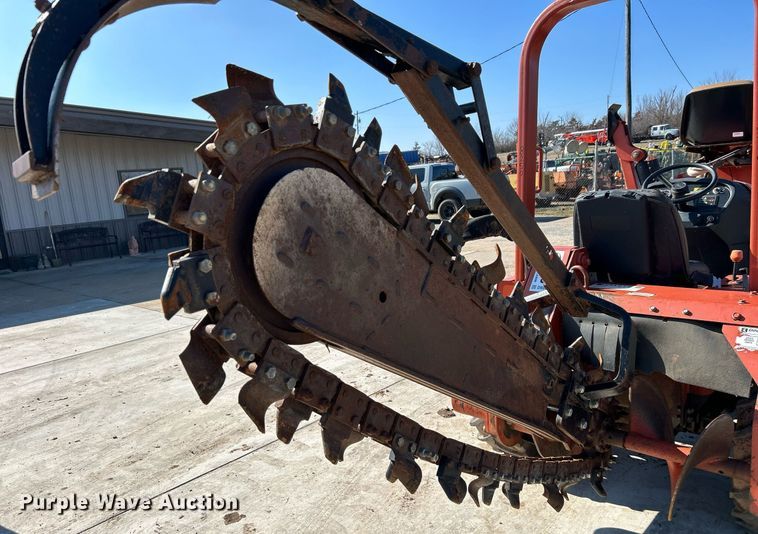 image for item DN0682 2006 Ditch Witch  RT40 trencher