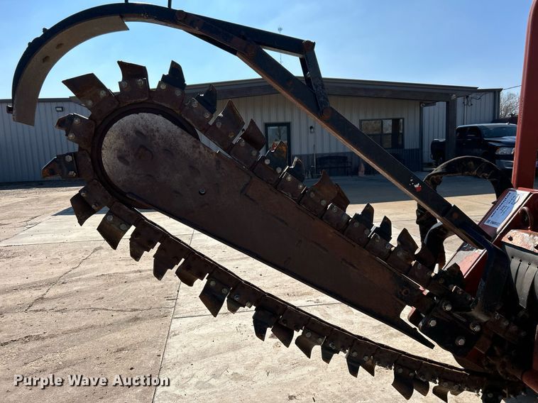 image for item DN0682 2006 Ditch Witch  RT40 trencher