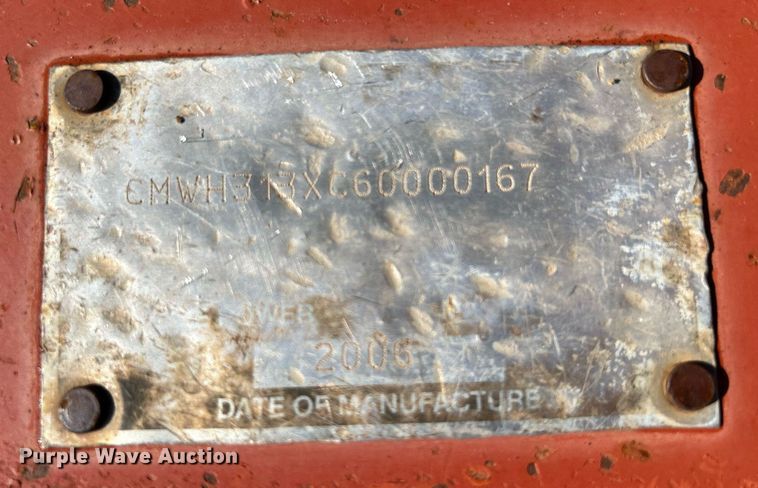 image for item DN0682 2006 Ditch Witch  RT40 trencher