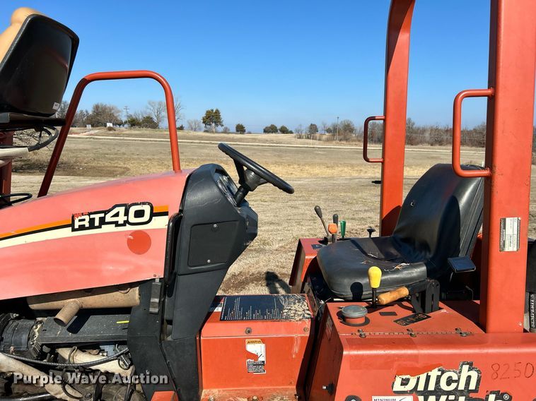 image for item DN0682 2006 Ditch Witch  RT40 trencher