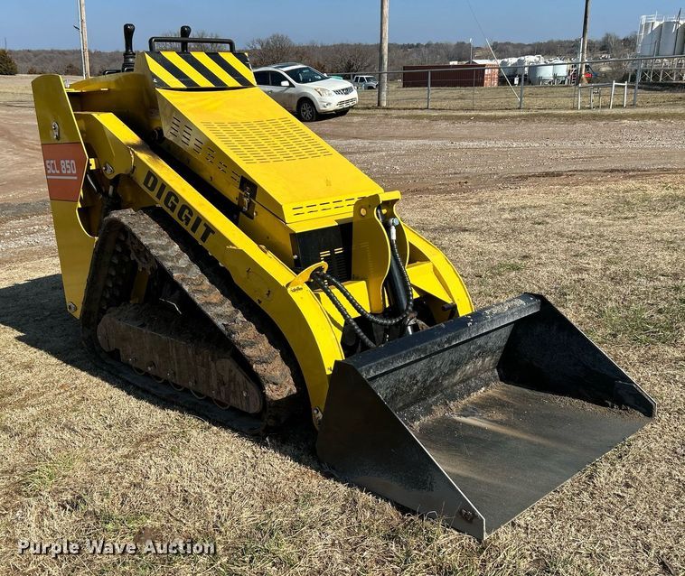 image for item DN0687 2023 Diggit  SCL850 compact utility loader